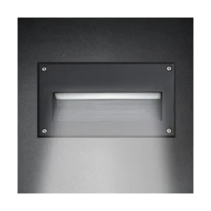 Wall-Mounted or Recessed Lighting კედელზე დასამონტაჟებელი ან ჩაშენებული განათება